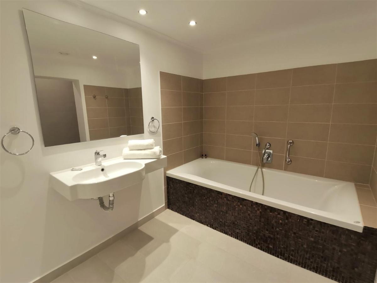 גאוביה Helion Apartments מראה חיצוני תמונה